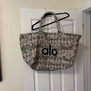 Alo Yoga bag (NWT)